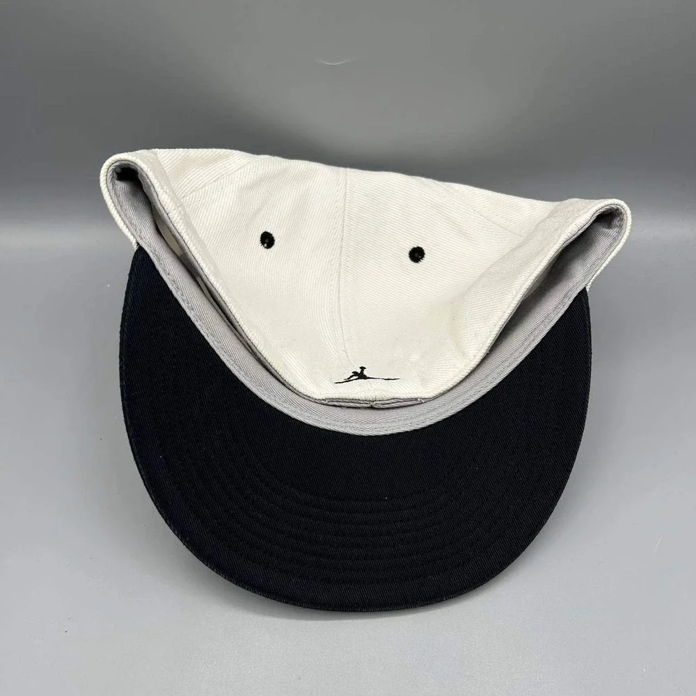 Air‎ Jordan Hat Men 7 1/4 White Black Embroidered Jumpman Fitted Cap Cotton